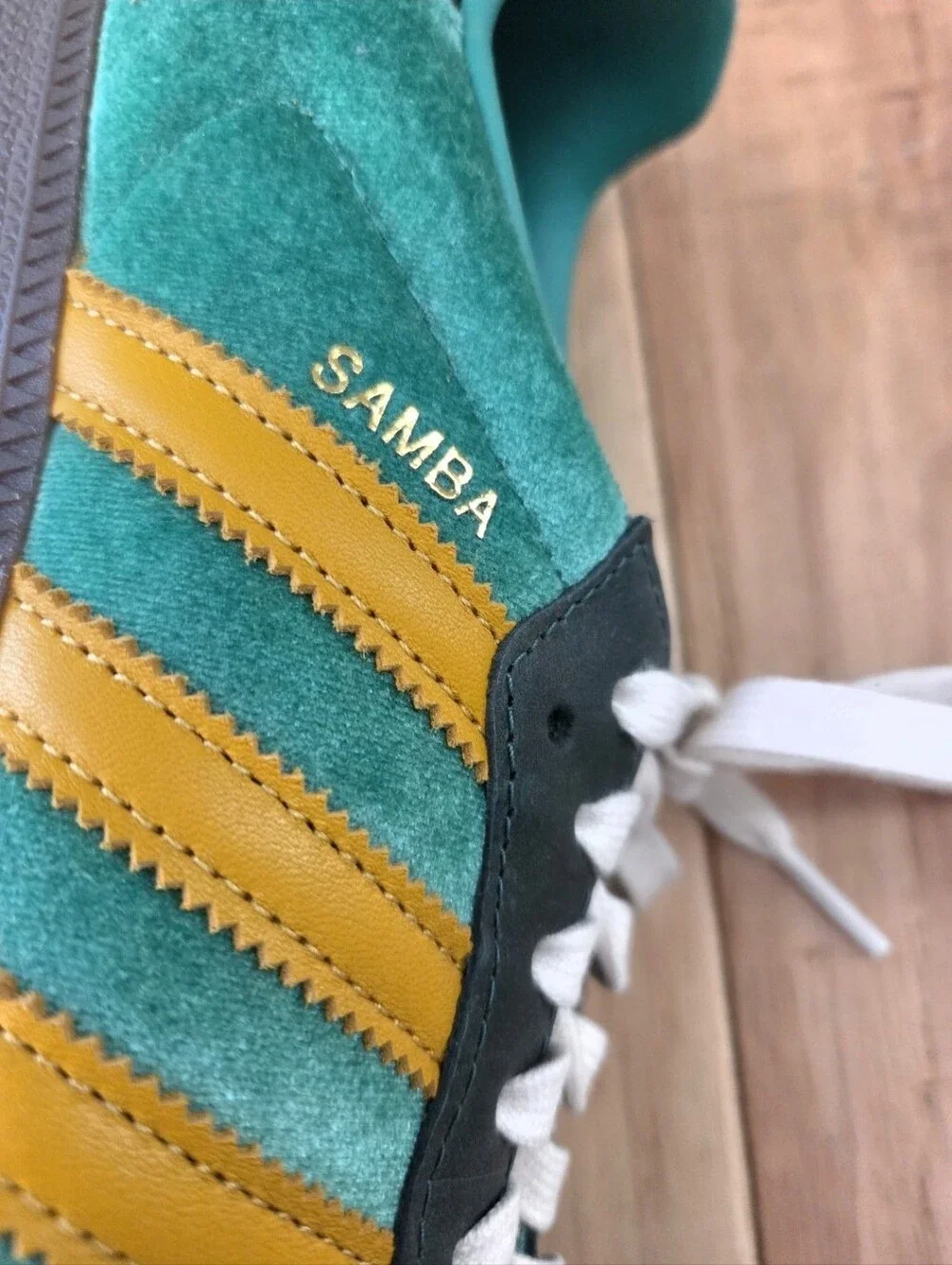 Adidas Sambas In Rare Colorway 9 (UK 7.5) - Picture 6 of 13
